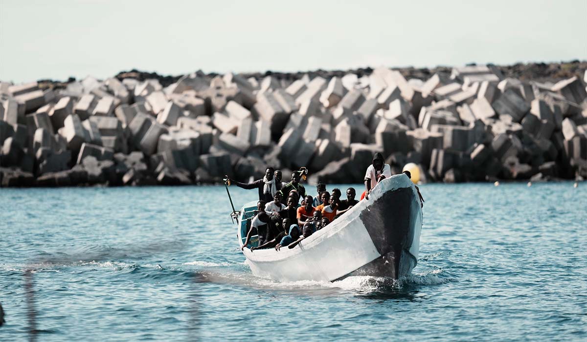 Las cifras de la actual crisis migratoria en Canarias superan ya a la de los cayucos de 2006