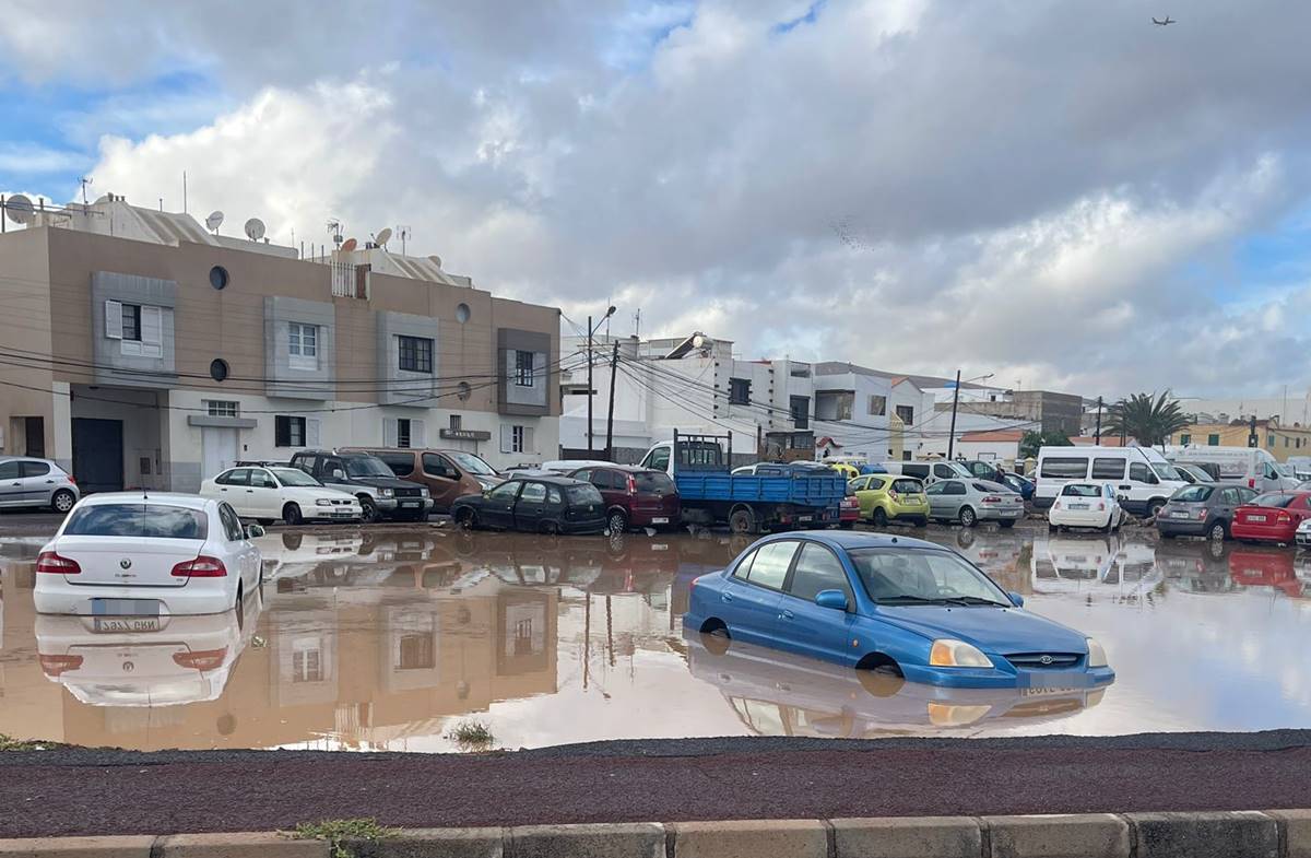 La borrasca en Canarias deja inundaciones: "Esto es una vergüenza"