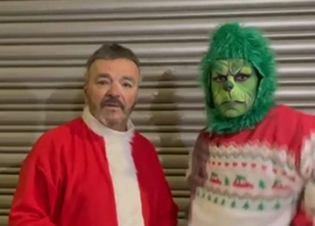 El inesperado encuentro de 'Papá Benavente' con El Grinch