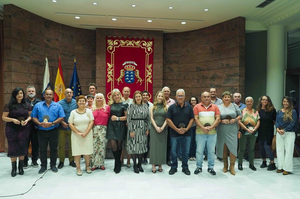 Reconocen a los ‘ángeles de la guarda’ de muchos canarios: los 20 mayores donantes de sangre