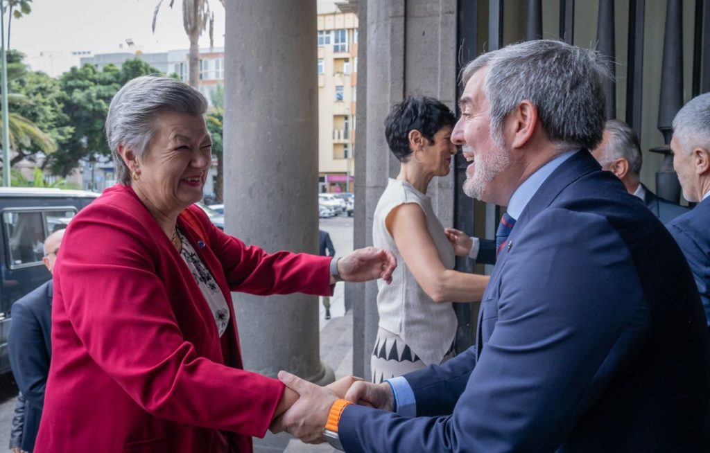 Canarias aspira a recibir más fondos europeos para atender a los menores migrantes
