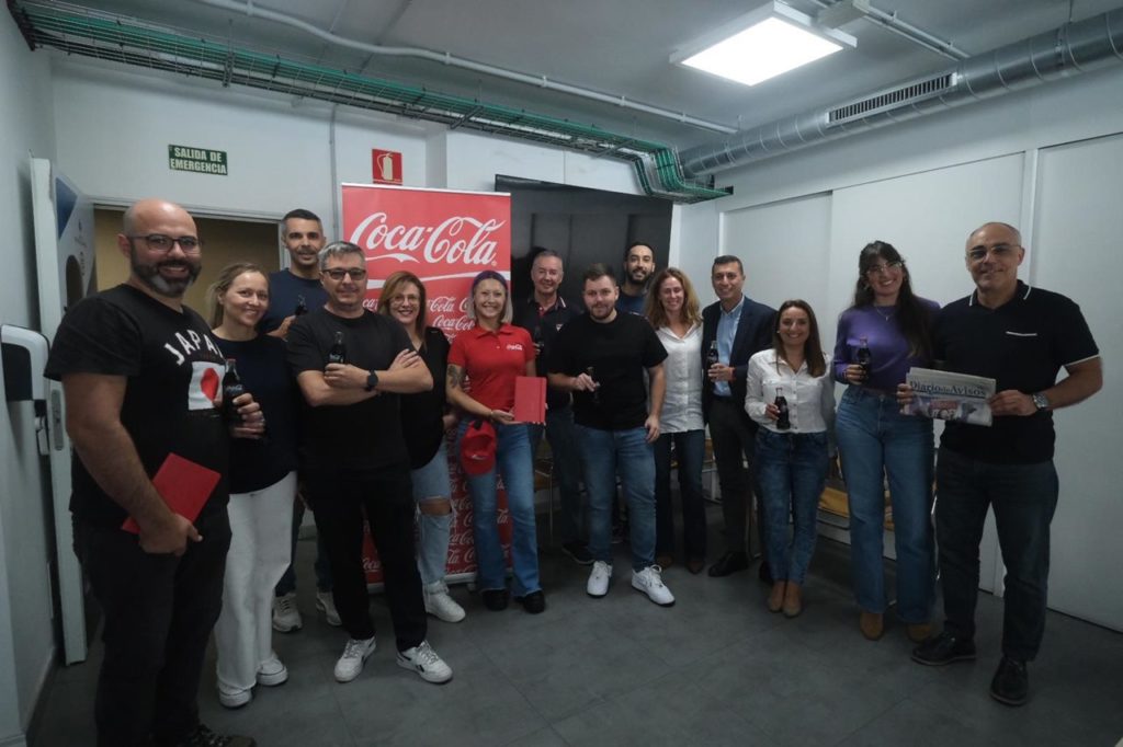 Coca-Cola y el personal de Plató del Atlántico celebran el patrono de los periodistas