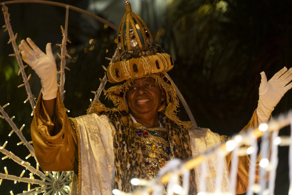 Los Reyes Magos de Oriente recorrieron las principales calles de la ciudad en una Cabalgata repleta de color, fantasía y luz. 