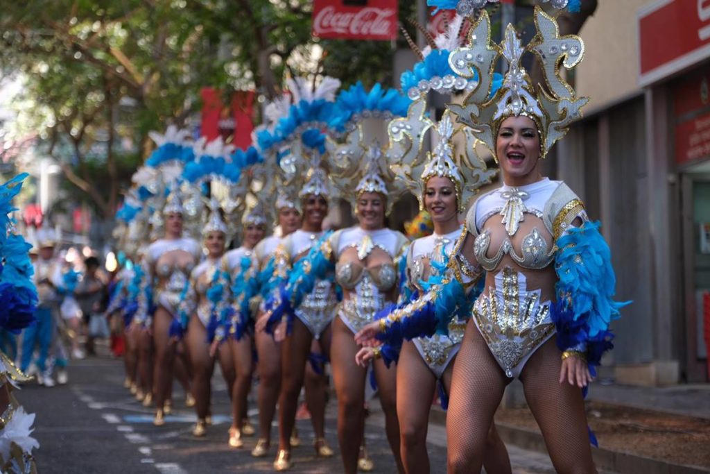 Todo no acaba hoy: estos son todos los actos del Domingo de Piñata del Carnaval de Santa Cruz