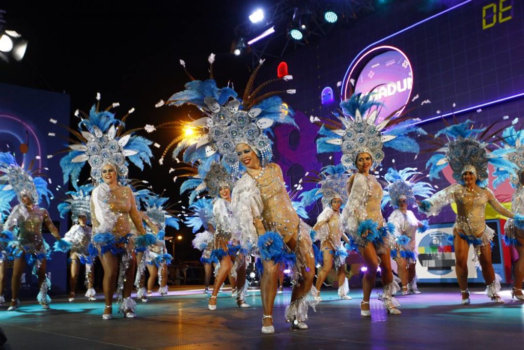 K'Nadum gana el concurso de comparsas del Carnaval de Los Cristianos