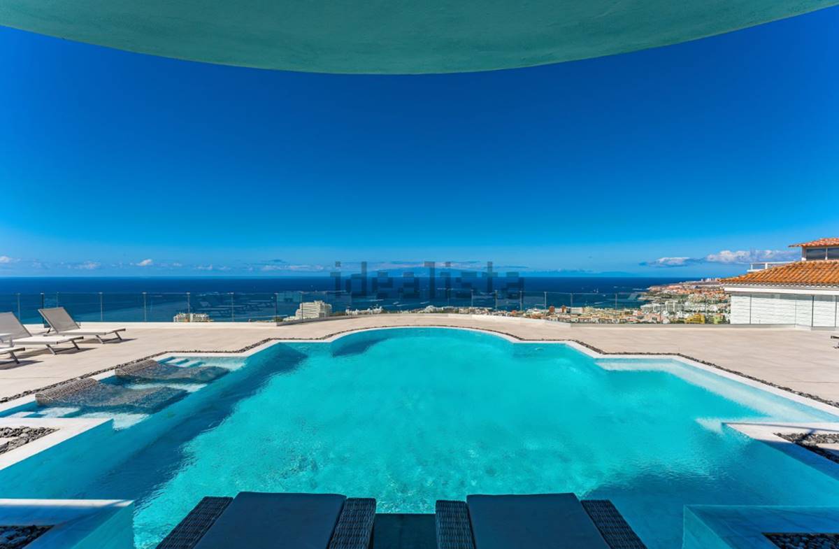 La mansión en Tenerife que tiene más baños que habitaciones y se vende por 8,5 millones