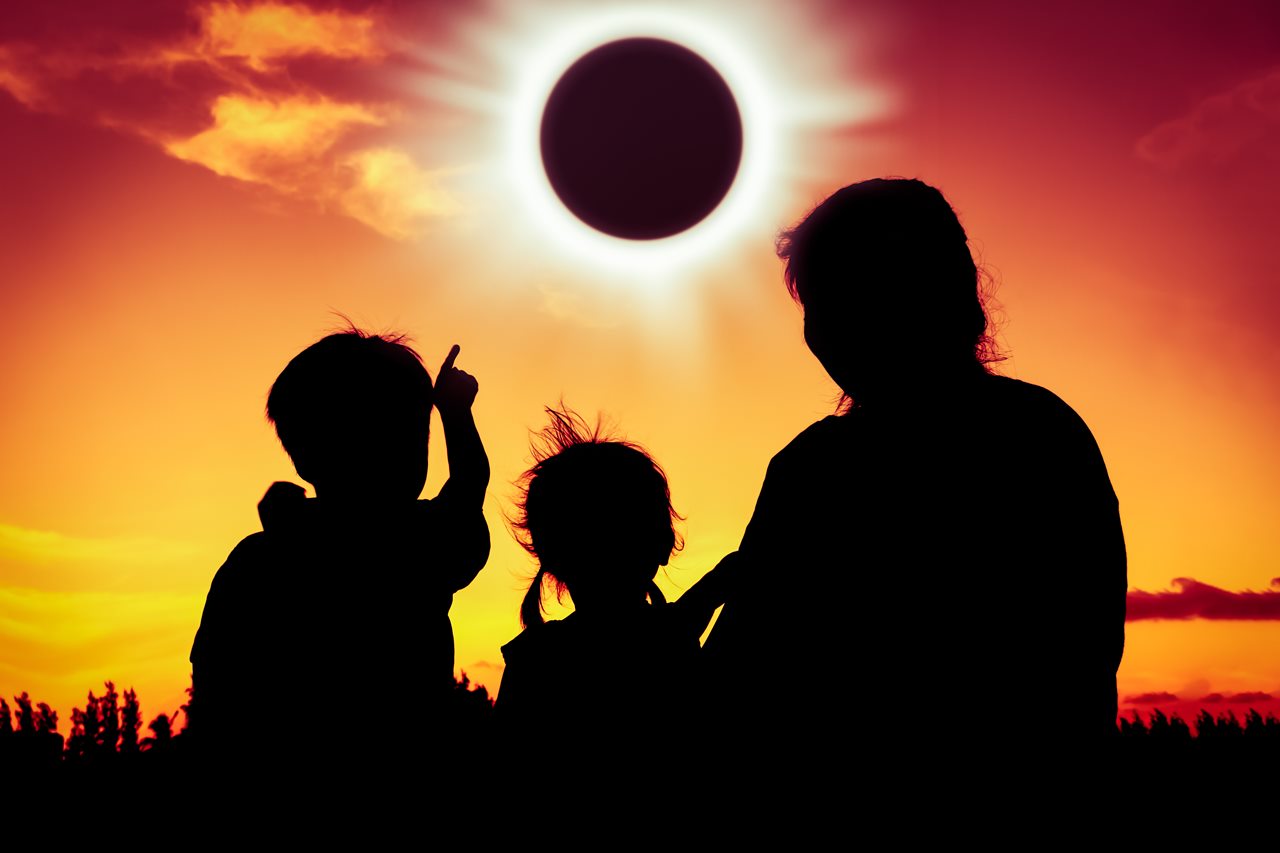 Eclipse solar. Shutterstock