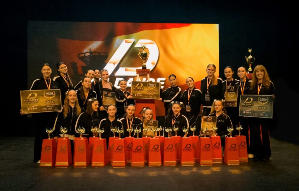 La escuela de baile Ritmania Fame Academy regresa del All Dance Spain 2024 cargada de premios