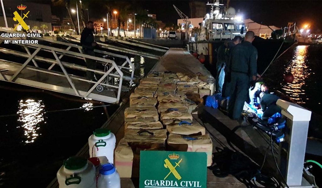 Detectan la llegada de una ‘narcolancha’ a la costa canaria con una gran cantidad de droga
