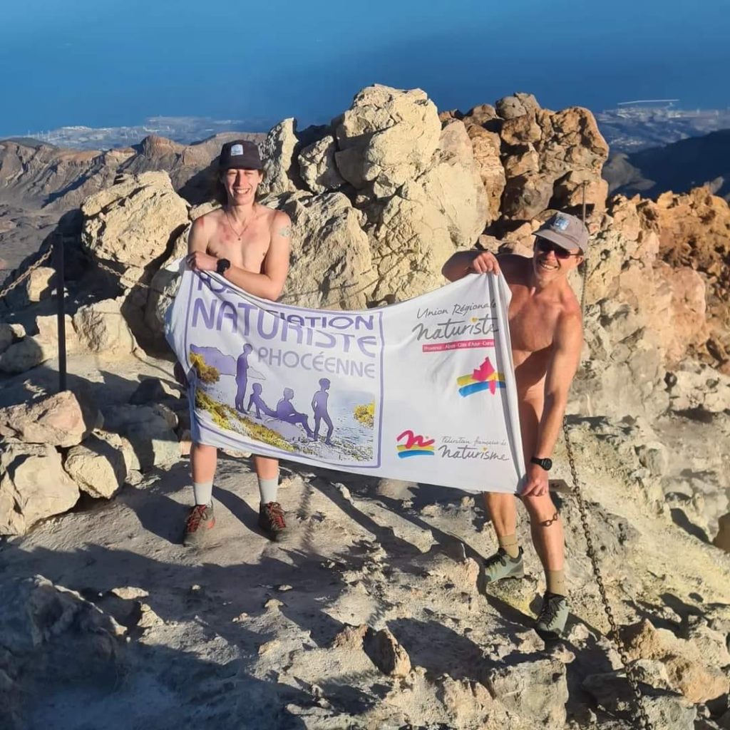 Ver para creer: suben hasta el Teide desnudos y a temperaturas extremas