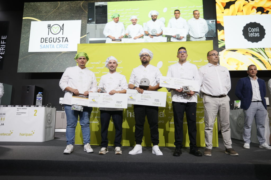 David Rodríguez gana el concurso a mejor pastelero en GastroCanarias