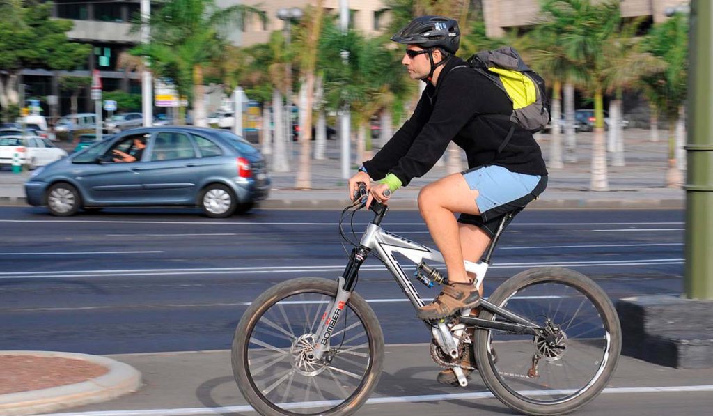 La zona centro de Santa Cruz tendrá calles solo para uso de bicicletas y patinetes