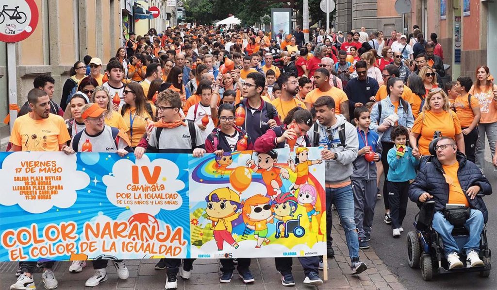 2.500 personas reivindican en Tenerife los derechos de la infancia con discapacidad