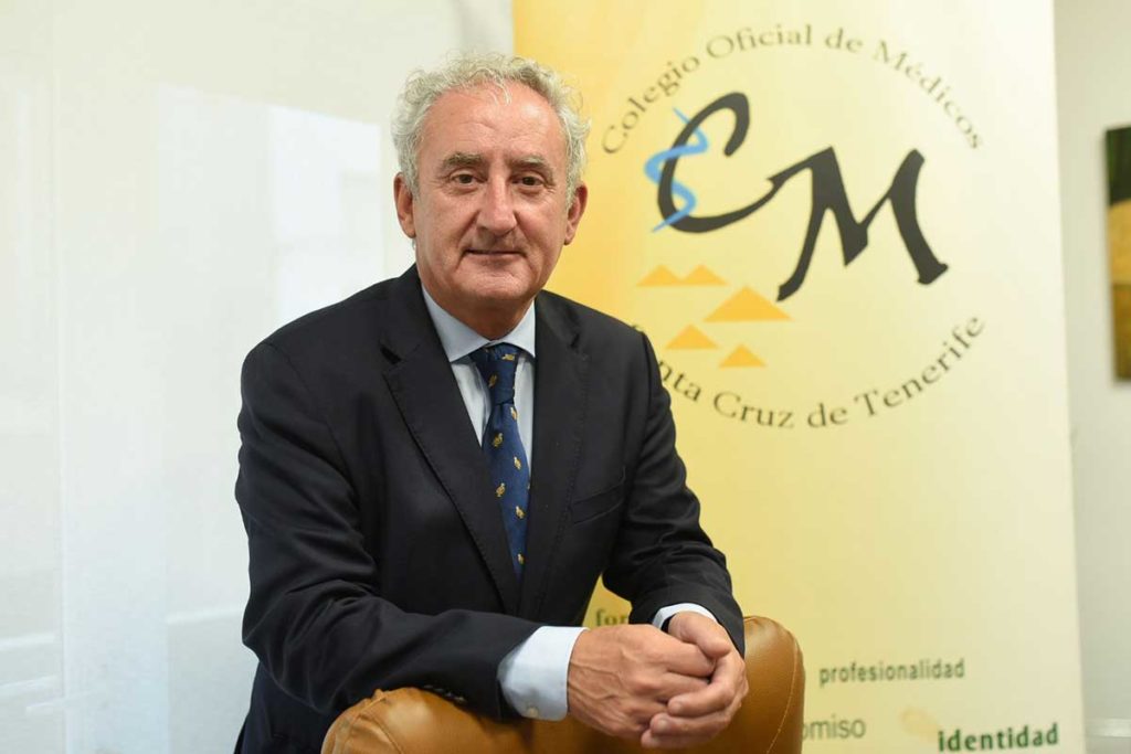 Tomás Cobo Castro, presidente del Consejo General de Colegios de Médicos