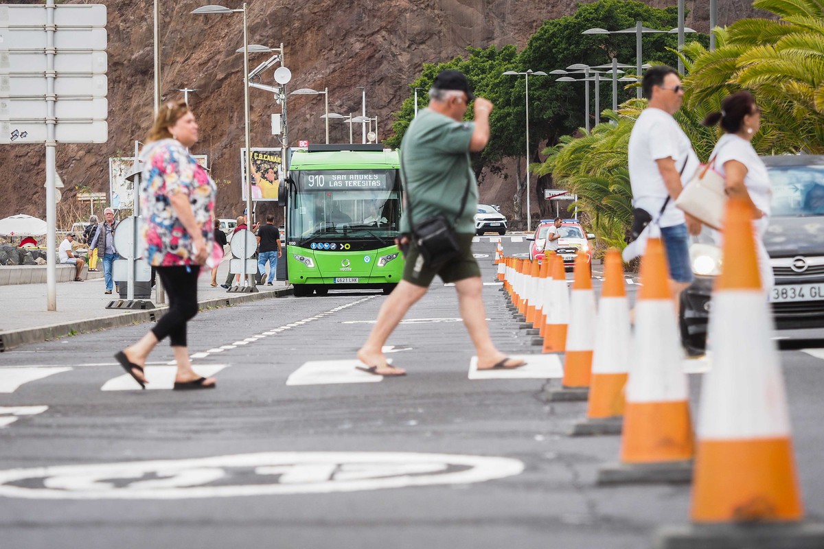 Carril guagua a Las Teresitas este fin de semana: horarios, tramo afectado y restricciones en San Andrés