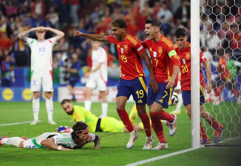 Una gran España derrota a Italia y se clasifica para octavos de la Eurocopa