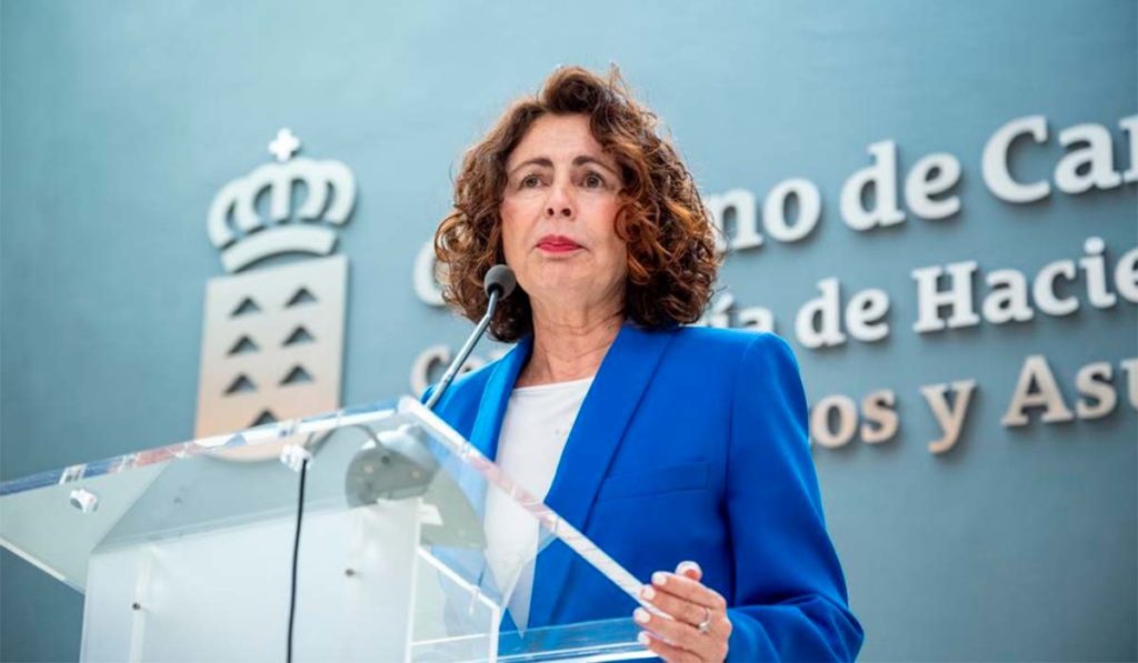La consejera isleña de Hacienda, Matilde Asián, reconoce que 2025 “va a ser un año muy duro”