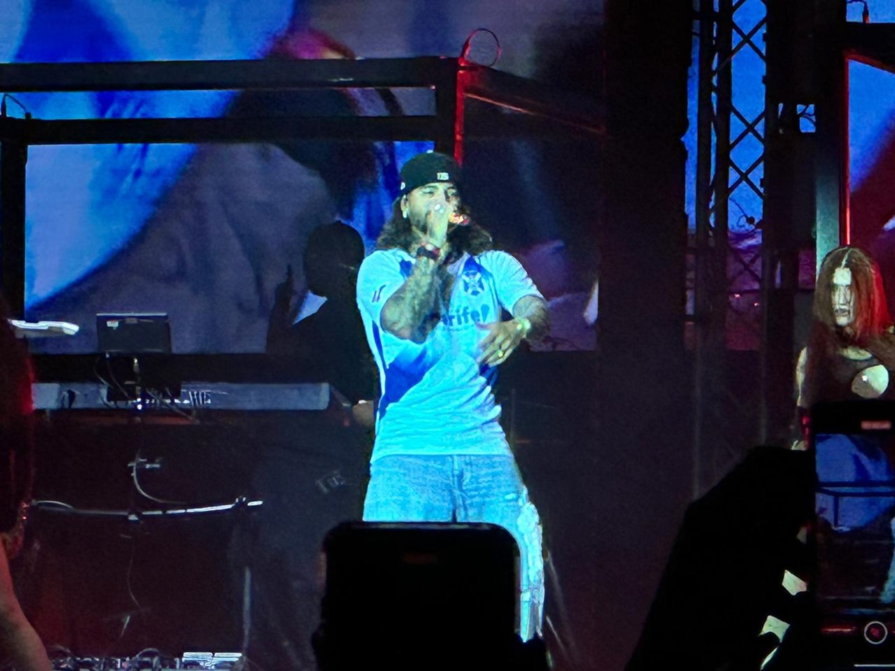 Maluma en el Cook Music Fest, celebrado ayer en Santa Cruz de Tenerife. DA