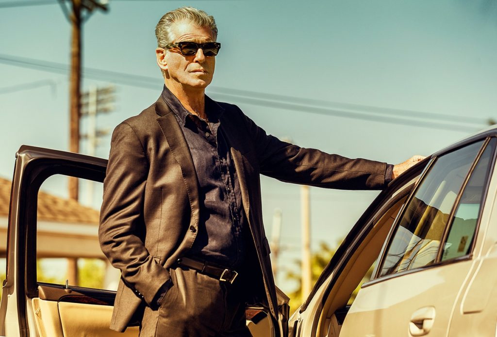 Pierce Brosnan deja su huella personal en el thriller de acción ‘Fast Charlie’. 