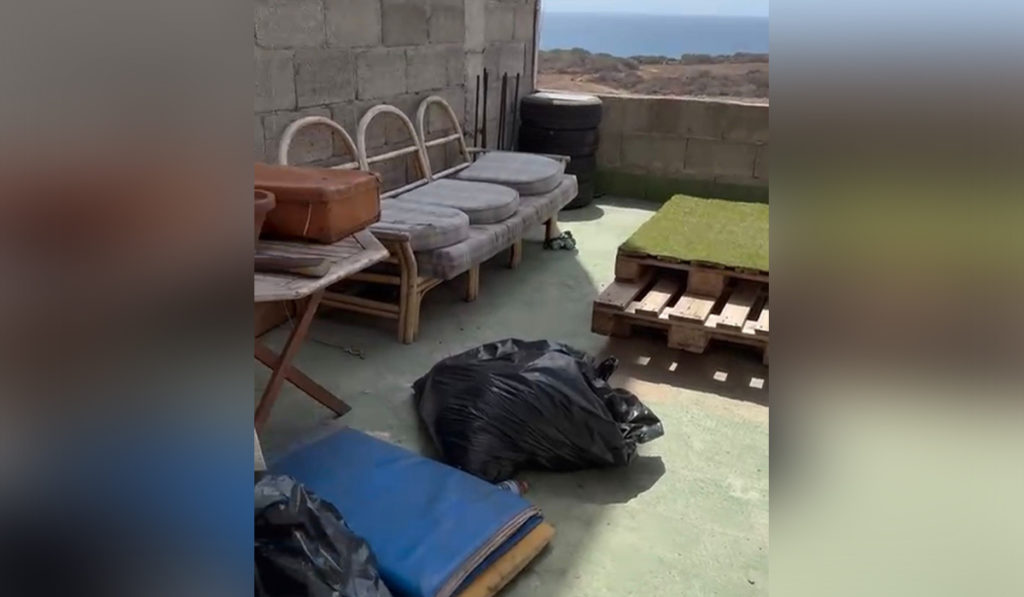 Descubren a un bebé de solo un año viviendo en una azotea en Tenerife