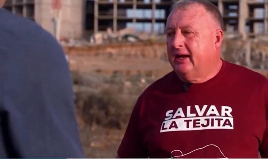 Brian, el británico que pide a los turistas más respeto por Tenerife y al que acusan de hipócrita: "Hay que poner una tasa"