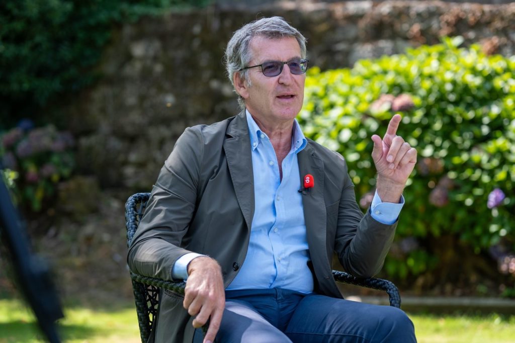 Feijóo avisa que el PP no puede aceptar inmigrantes ilegales que vienen a España con mafias