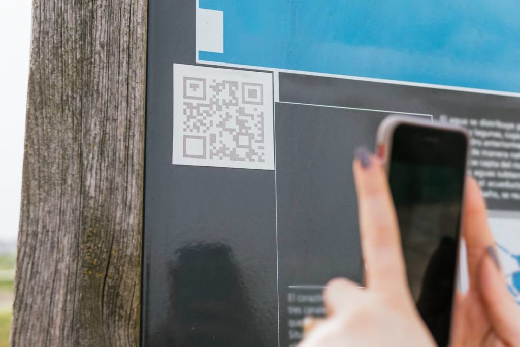 QRishing: el nuevo riesgo cibernético que acecha a través de códigos QR