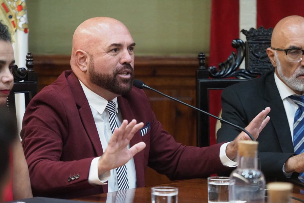 Moción de censura en el Puerto de la Cruz. Sergio Méndez