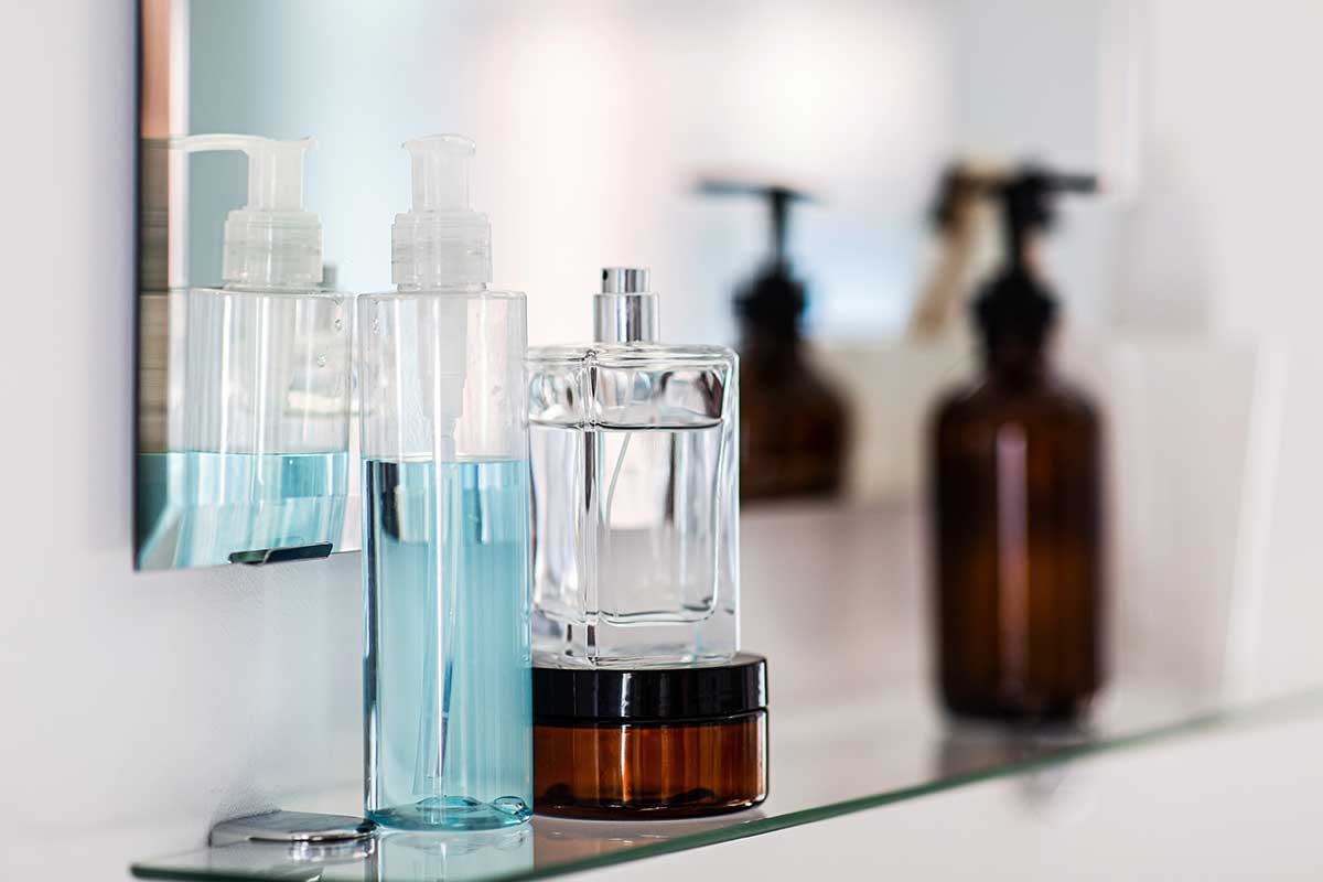 Hallan productos cosméticos con sustancias cancerígenas en seis comercios canarios