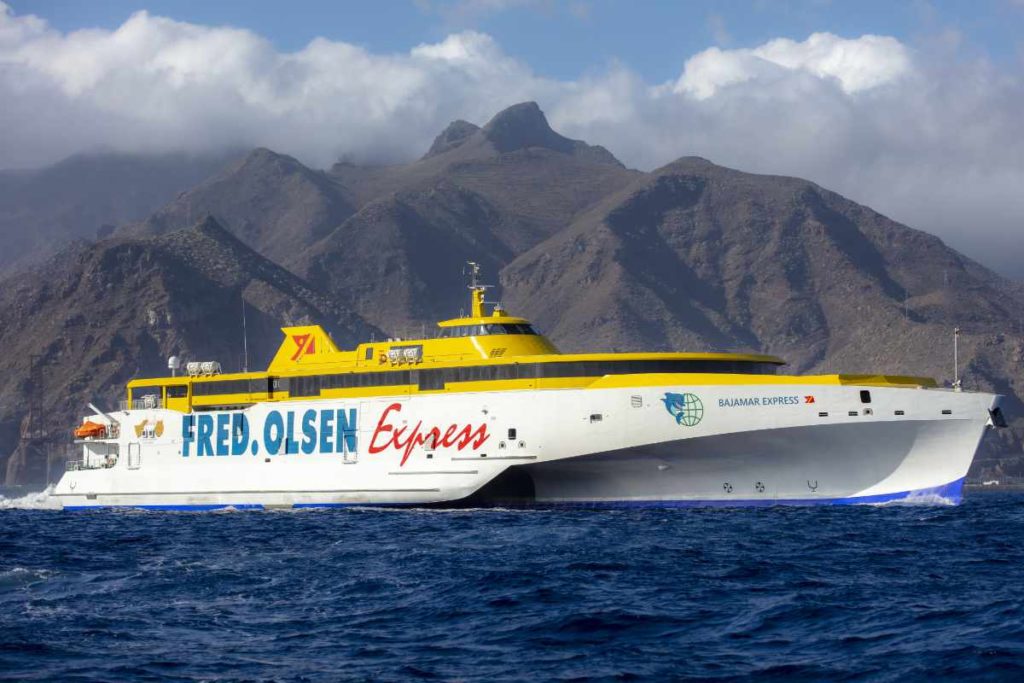 Fred. Olsen Express facilita la movilidad entre islas de los jóvenes canarios