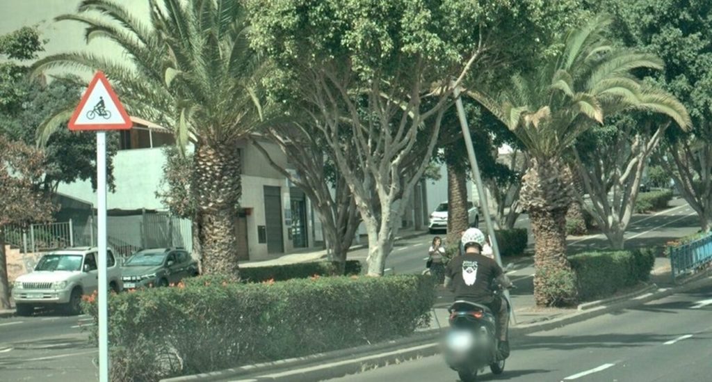 Detectan a un motorista a 117 km/h por una avenida de Santa Cruz limitada a 40