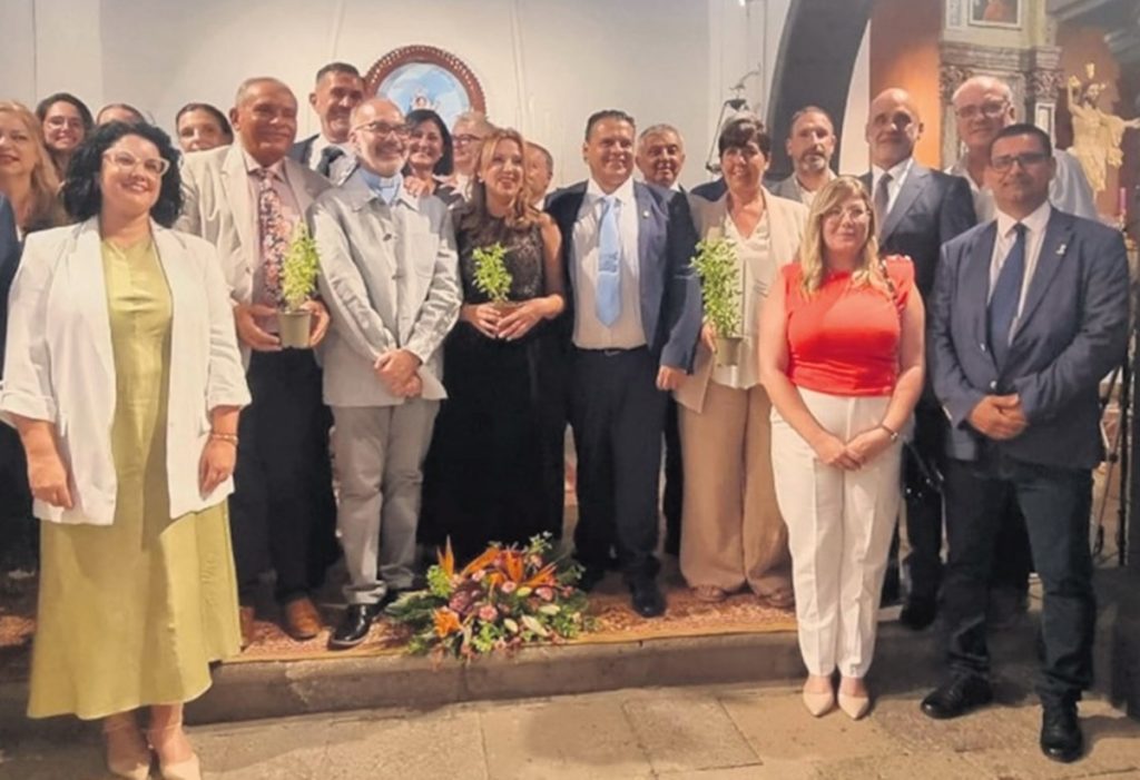 Rosa Dávila emociona en el pregón de El Socorro