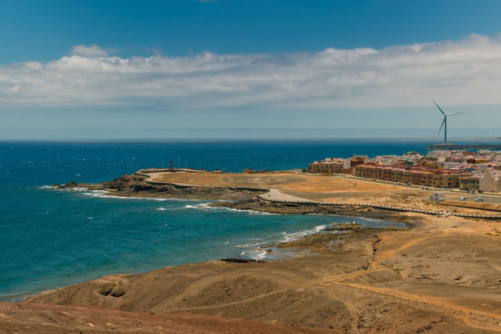 Muere tras sufrir un paro cardiaco en una playa de Canarias