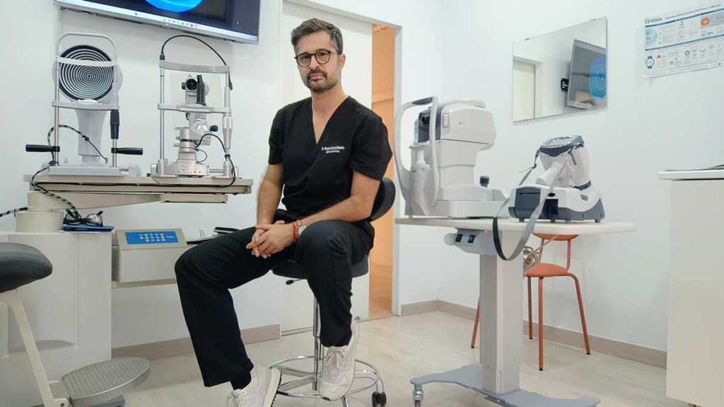 El optometrista Vicente Martín-Montañez