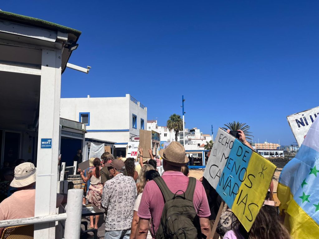 Manifestación en Corralejo, Fuerteventura. DA