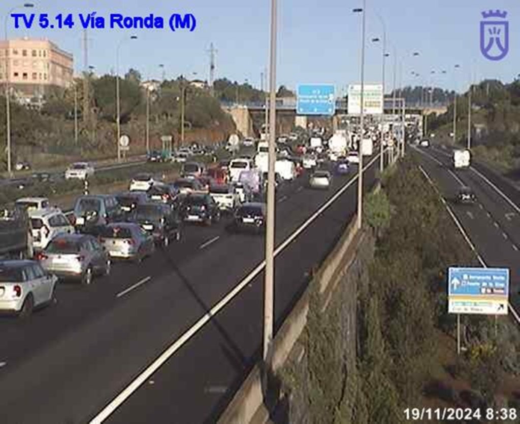 Una avería provoca retenciones kilométricas en la autopista TF-5