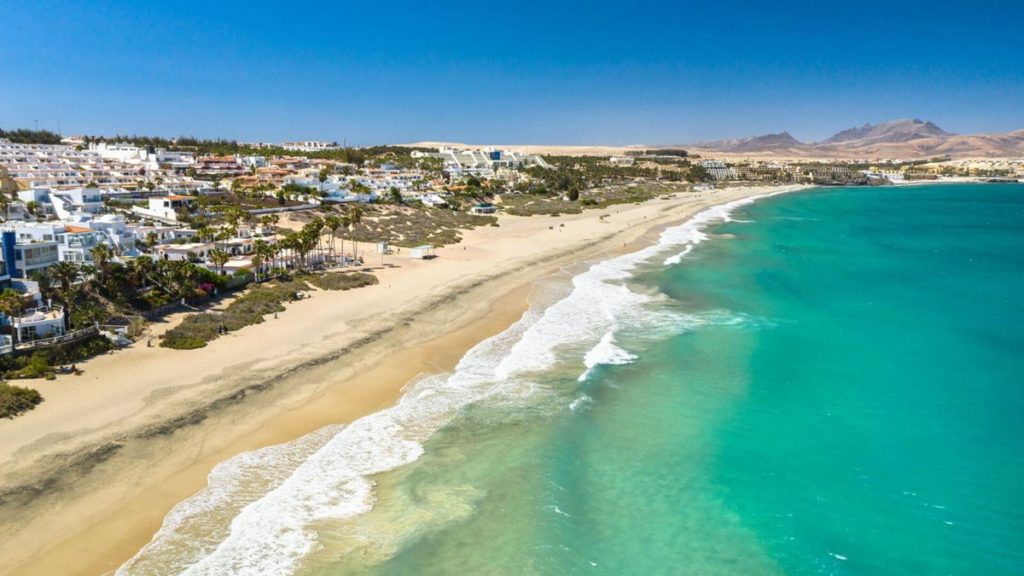 Muere una bañista que se desvaneció al salir del agua en una playa de Canarias