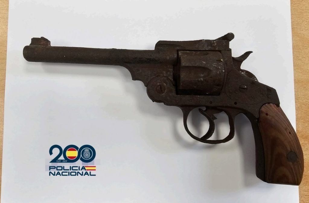 Lo que empezó como una amenaza con un revólver en Canarias acabó de la peor manera para él