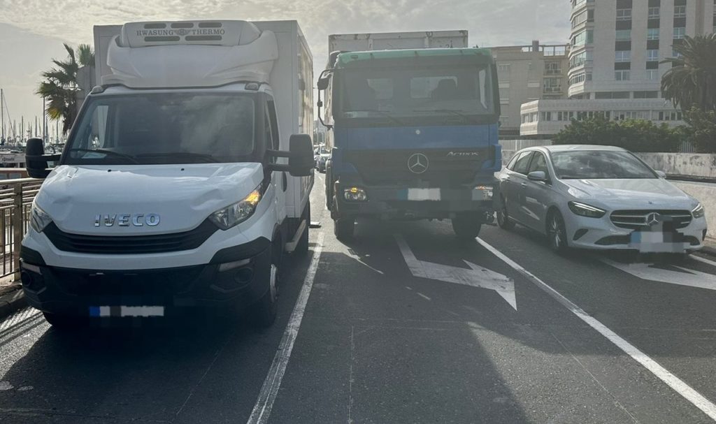 Accidente surrealista en Canarias: ni la Policía 'se cree' lo ocurrido
