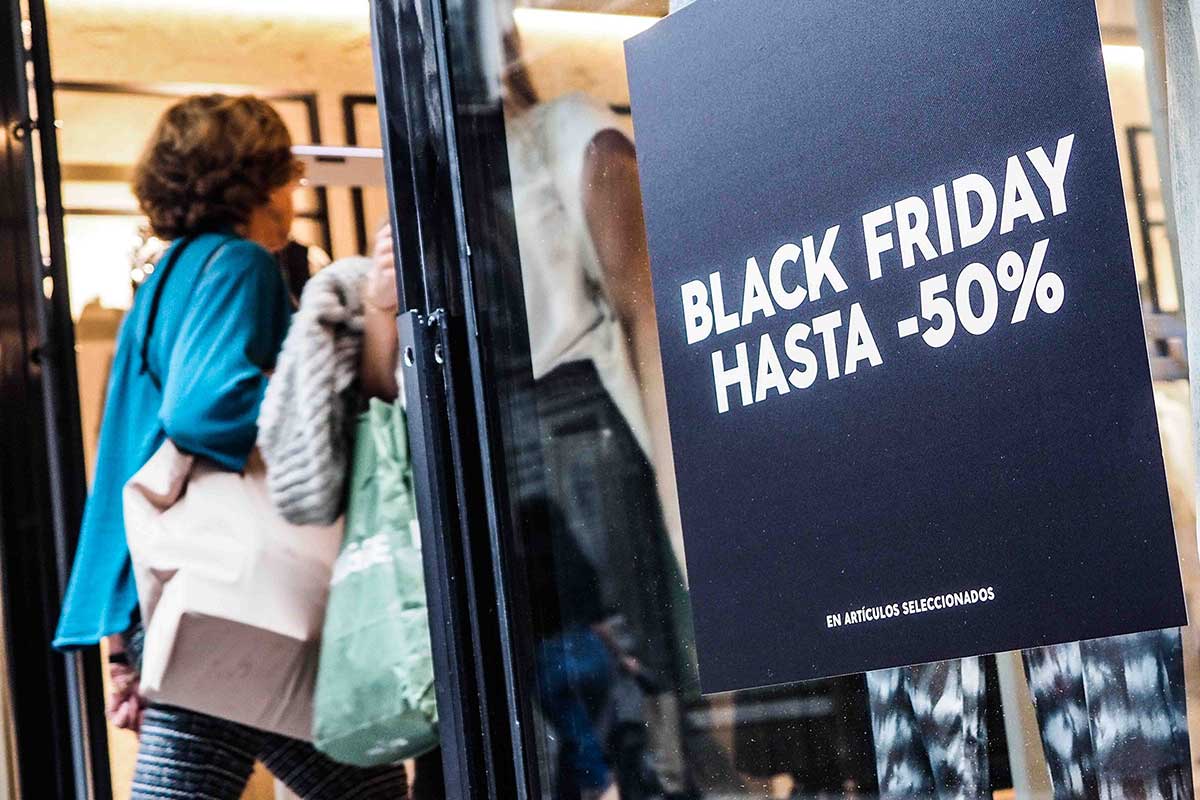 CC.OO. y UGT convocan en Canarias una huelga en el comercio el Black Friday