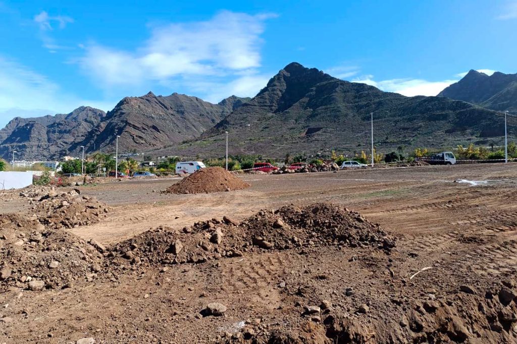 Comienzan los trabajos para habilitar el nuevo aparcamiento en Bajamar