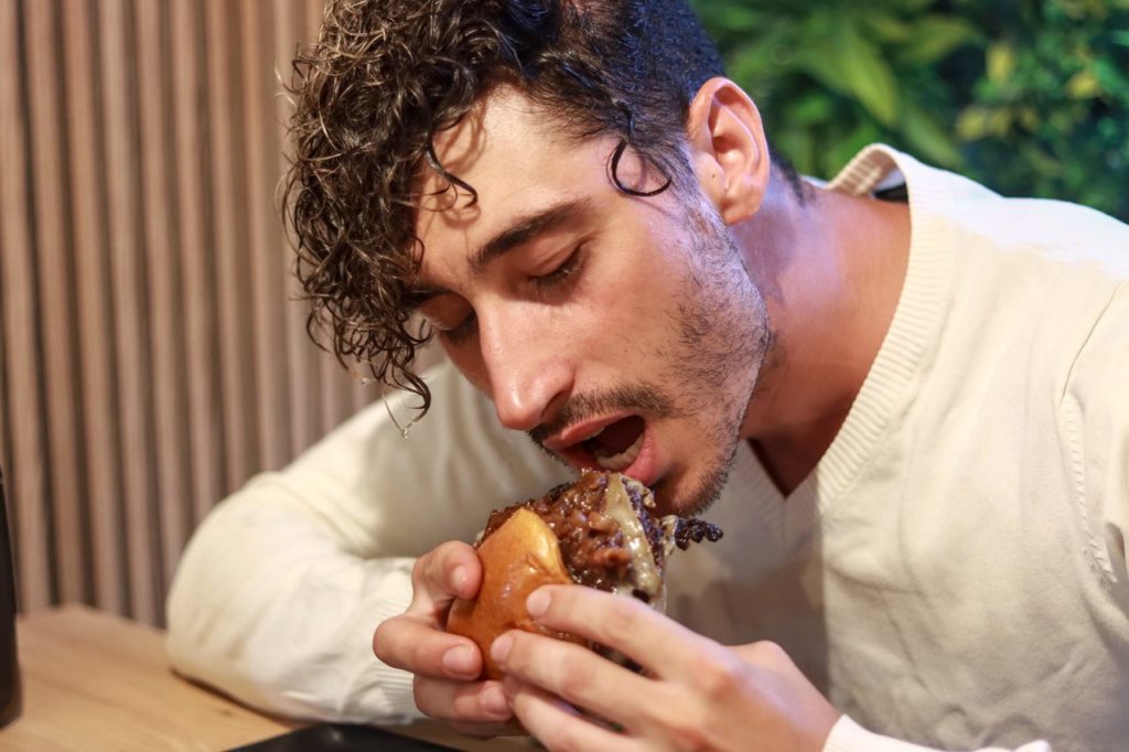Detectan E.coli en hamburguesas congeladas españolas: alerta alimentaria grave y recomendaciones de seguridad