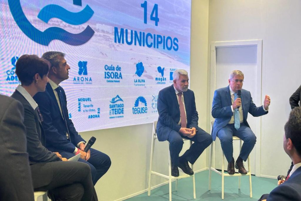 Los municipios turísticos canarios se consolidan como interlocutores indispensables en Fitur