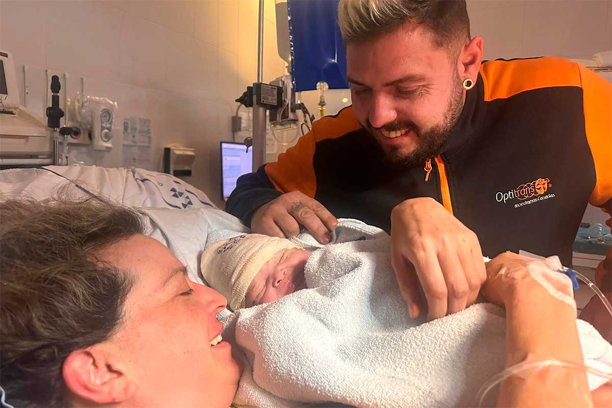 Un niño nacido en Tenerife, primer bebé de 2025 en Canarias