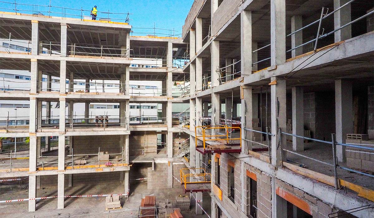Viviendas en construcción para destinarlas a alquiler asequible en La Gallega, en Tenerife. | Sergio Méndez