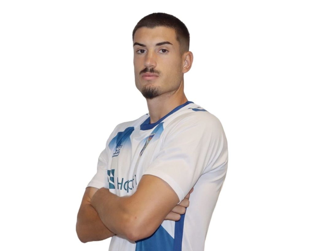 Adrián Pérez, jugador del CD Tenerife B, recibe el alta hospitalaria tras un fuerte golpe en la cabeza