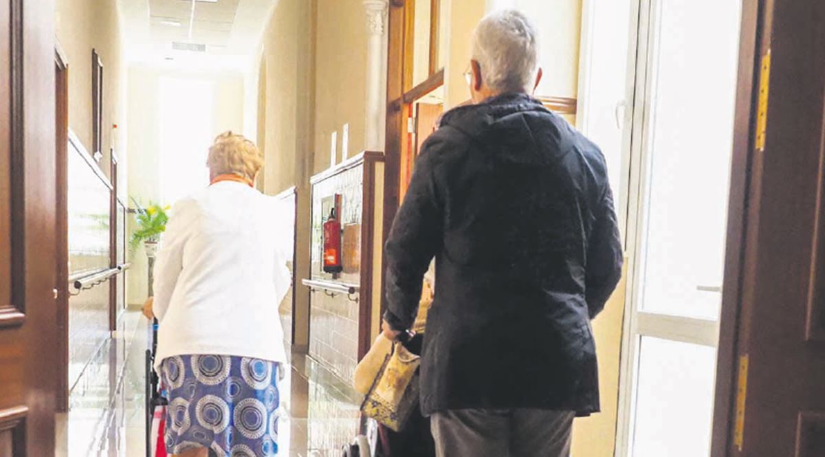 Más de 18.000 personas en Tenerife esperan por una plaza sociosanitaria