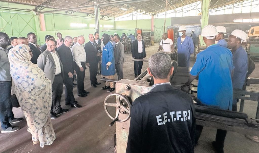 Clavijo presenta en Nuakchot un plan de formación para jóvenes
