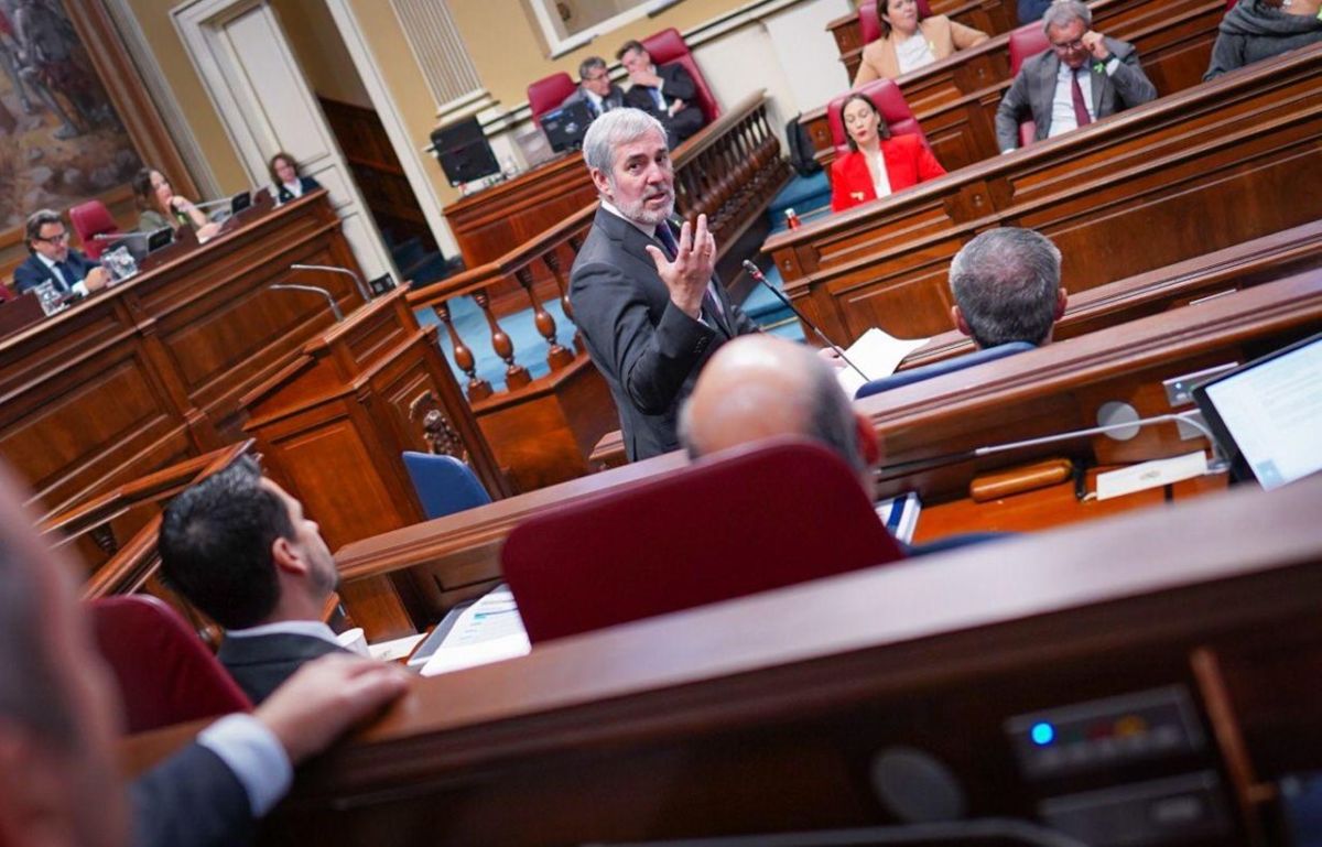 La reunión entre Clavijo y Montero, aplazada por enfermedad de la ministra