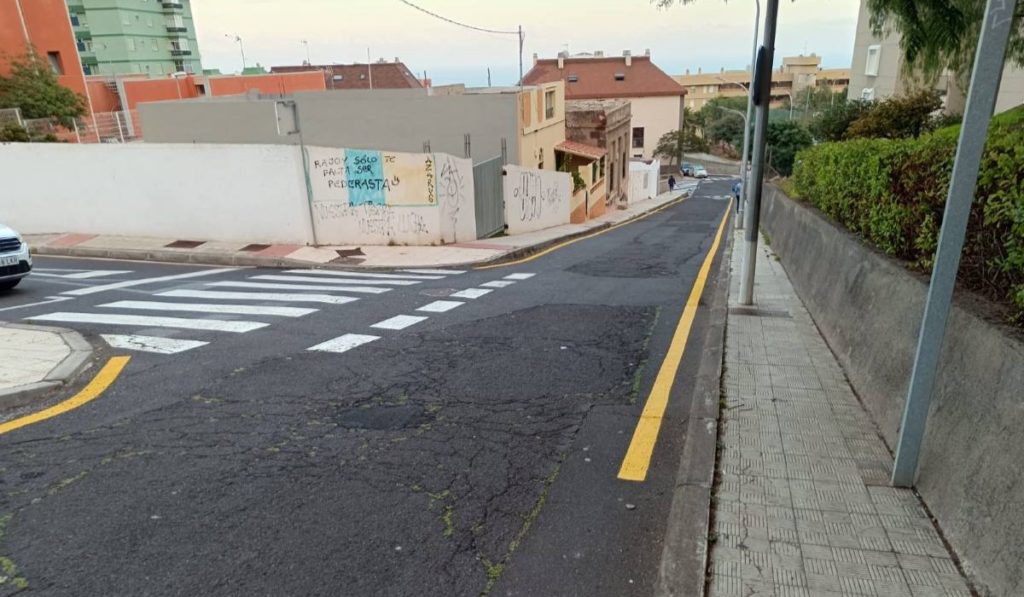 Los vecinos de Divina Pastora se quedan sin aparcamientos pese a su lucha